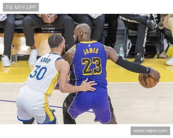 NBA最新动态：詹姆斯突破历史新高 赛季表现引发球迷热议